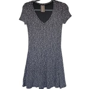 Anthropologie Dolan Left Coast Fit & Flare Ribbed V-Neck Skater Dress, XS